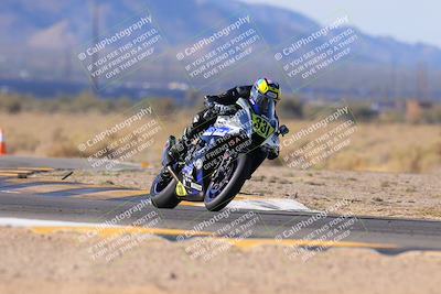 media/Dec-17-2023-CVMA (Sun) [[bf0c04832d]]/Race 2 Amateur Supersport Open/